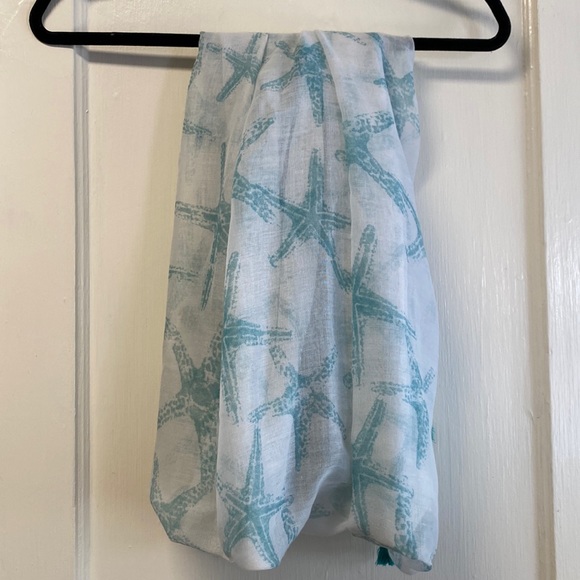 Starfish Infinity Scarf - Picture 1 of 5